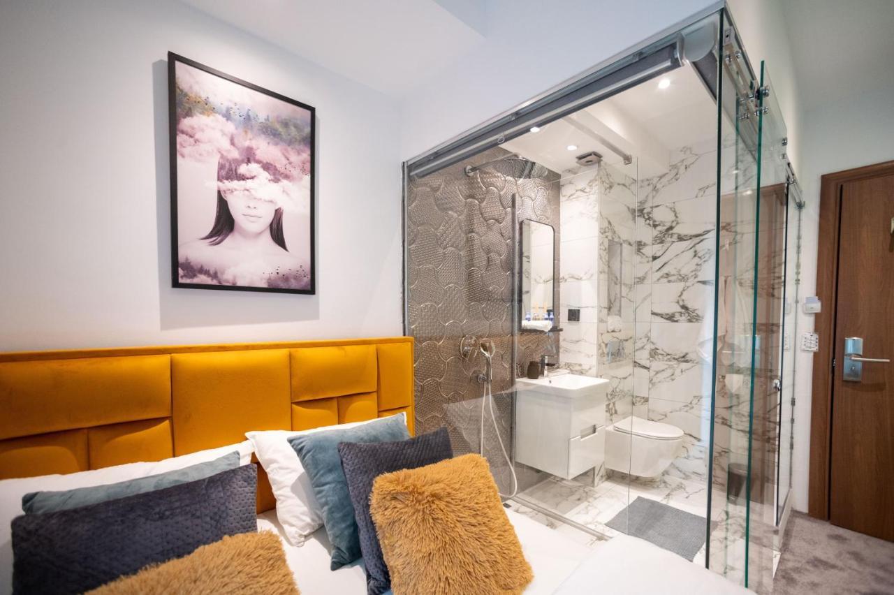 Natali Luxury Suites- Mini Rooms เบลเกรด ภายนอก รูปภาพ