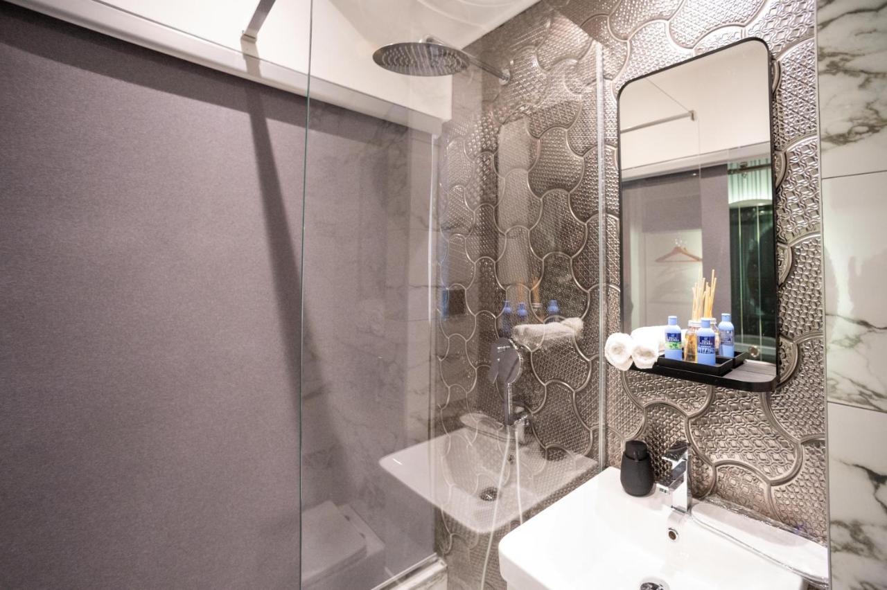 Natali Luxury Suites- Mini Rooms เบลเกรด ภายนอก รูปภาพ