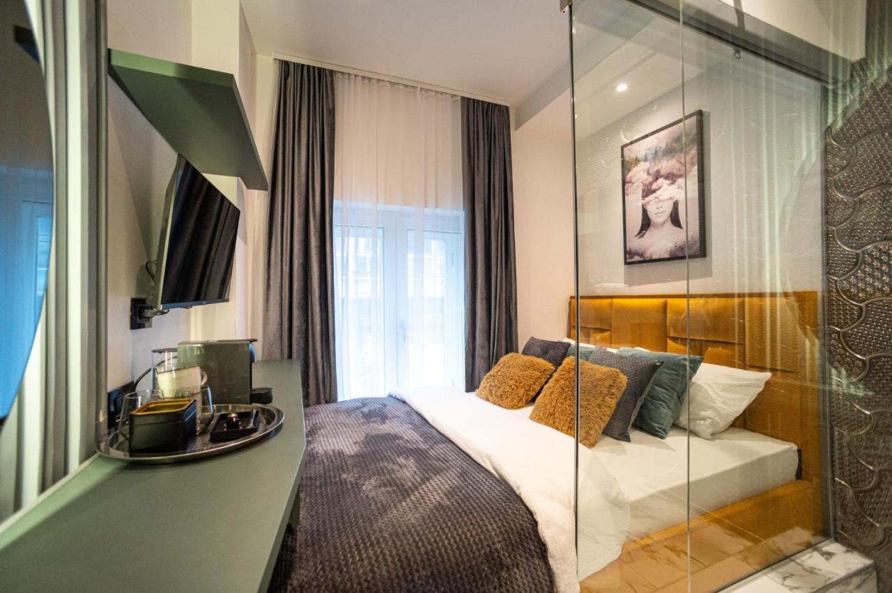 Natali Luxury Suites- Mini Rooms เบลเกรด ภายนอก รูปภาพ