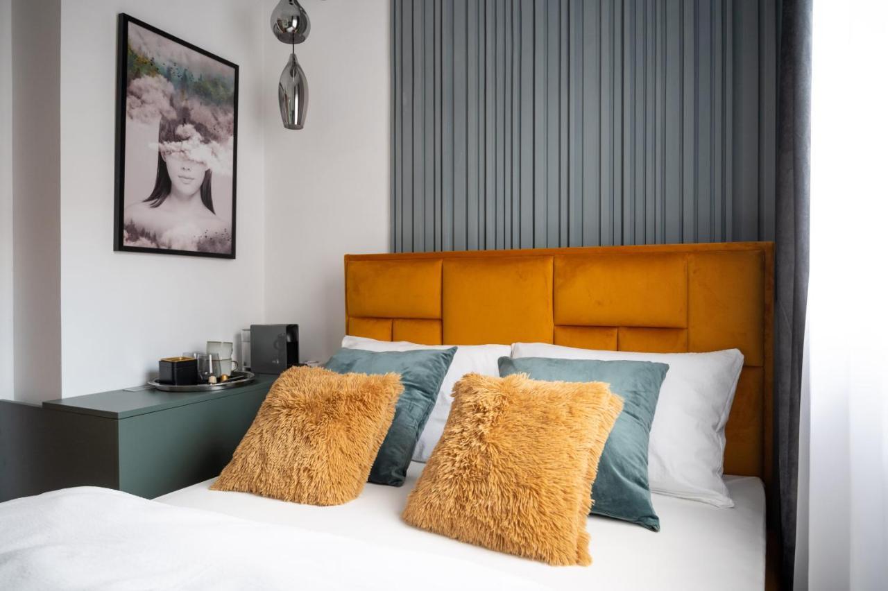 Natali Luxury Suites- Mini Rooms เบลเกรด ภายนอก รูปภาพ