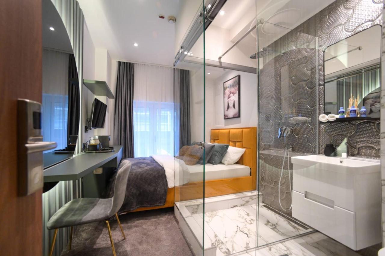 Natali Luxury Suites- Mini Rooms เบลเกรด ภายนอก รูปภาพ