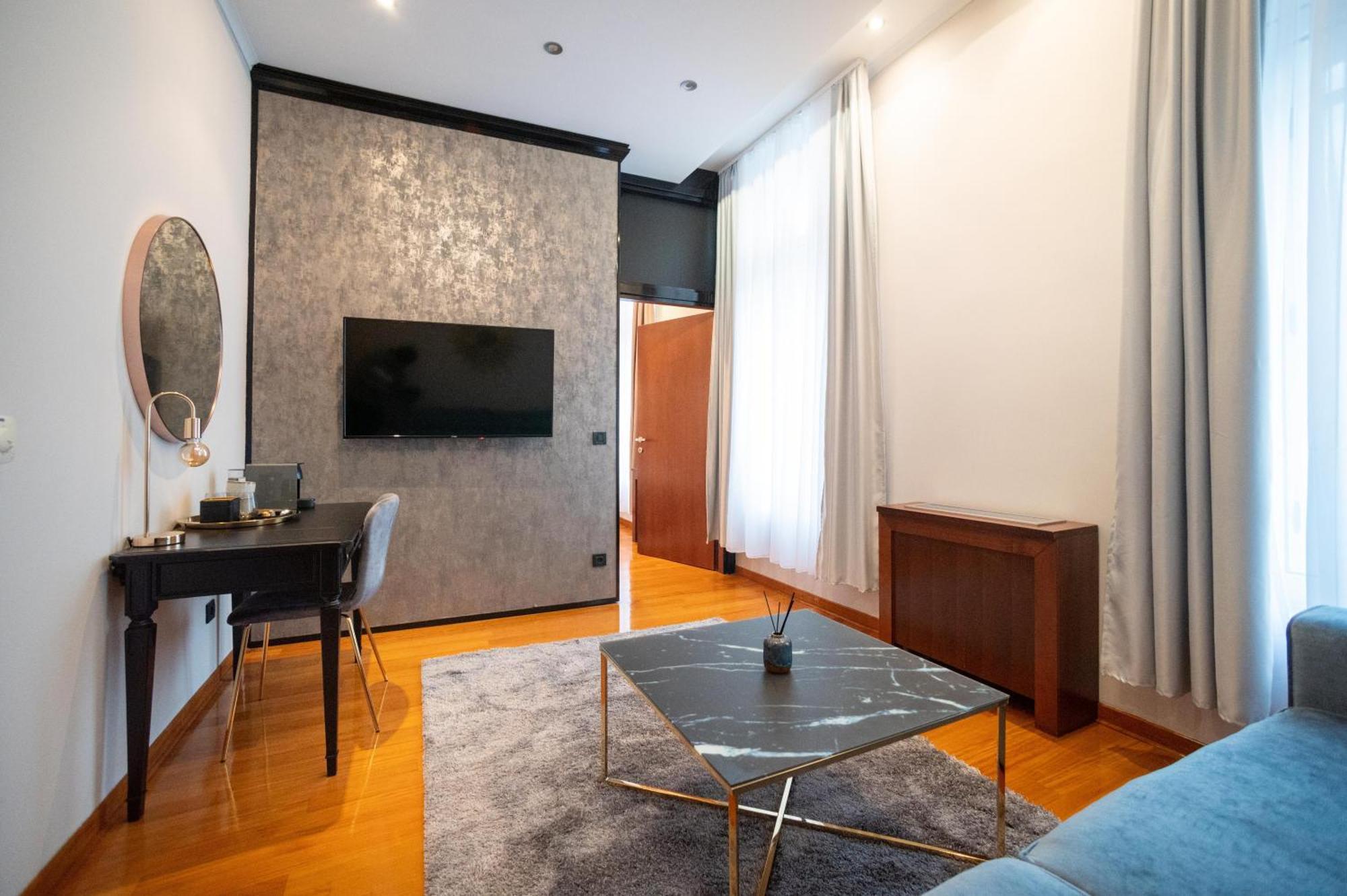 Natali Luxury Suites- Mini Rooms เบลเกรด ภายนอก รูปภาพ