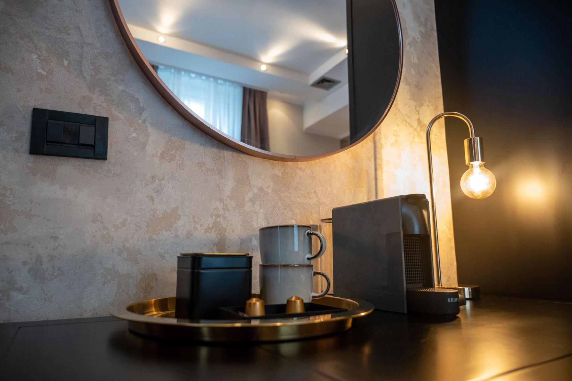 Natali Luxury Suites- Mini Rooms เบลเกรด ภายนอก รูปภาพ